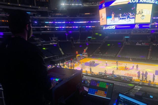 kaiyun中心-空场比赛谁给球员们加油欢呼？走近NBA的“气氛组”